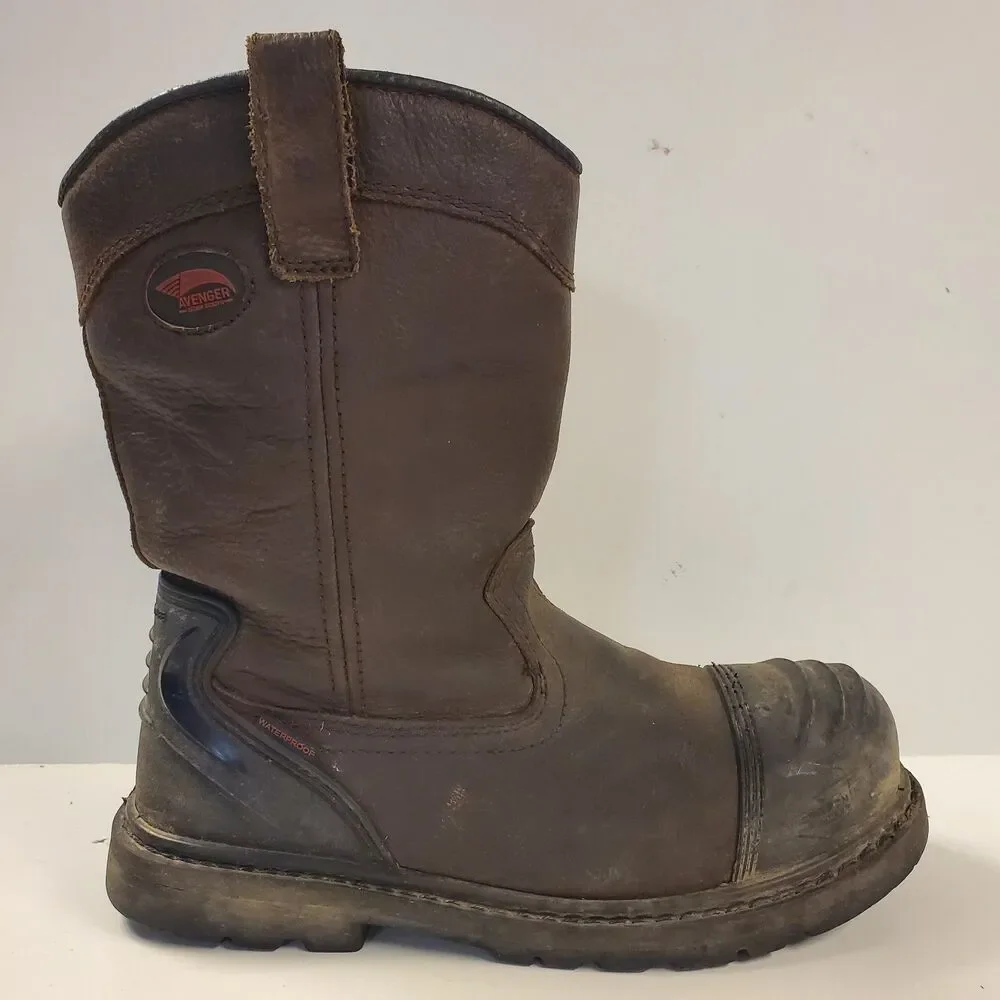 AVENGER Boots Mens Size 9.5M Brown Safety WATERPROOF Wellington Workwear A7876